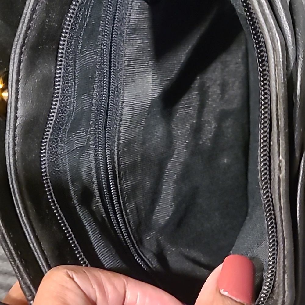 Vintage Black Faux Leather Clutch - Picture 4 of 6